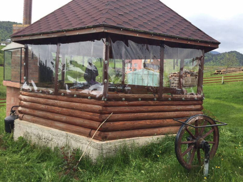 Inchidere foisor cu folie transparenta