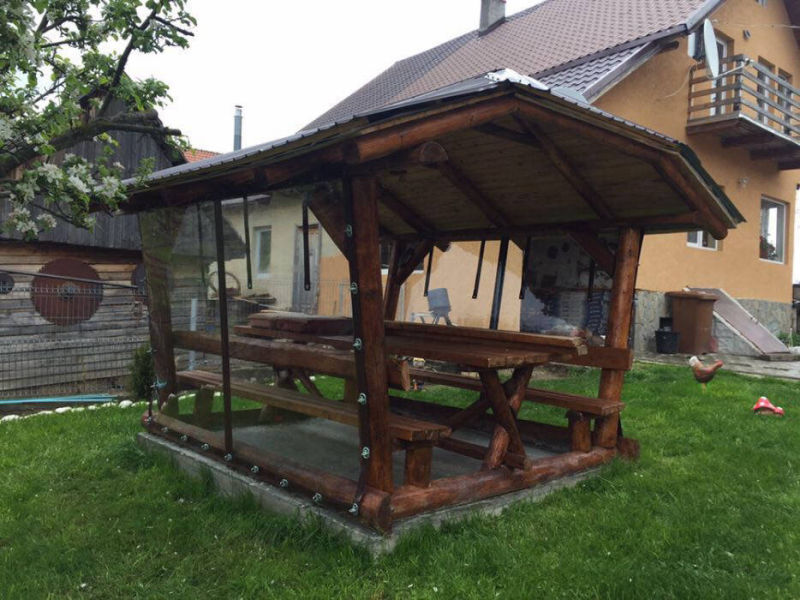 Inchidere foisor cu folie transparenta