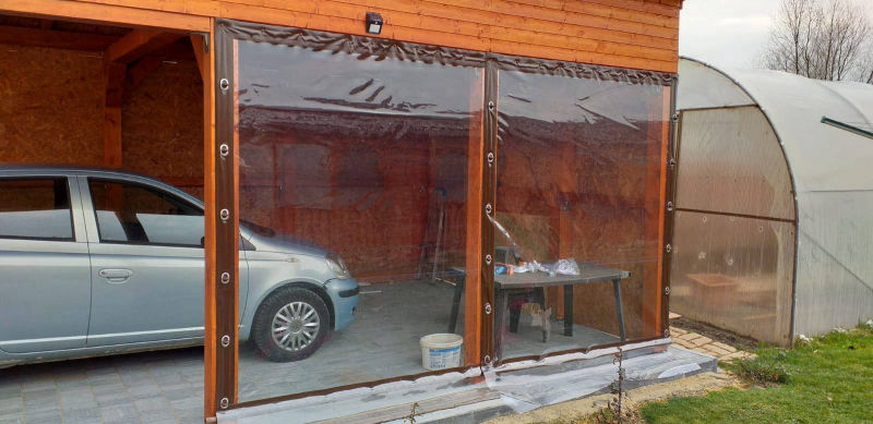 Inchidere foisor cu folie transparenta