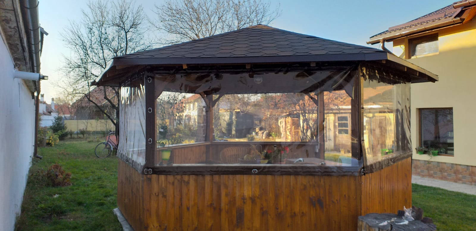 Inchidere foisor cu folie transparenta